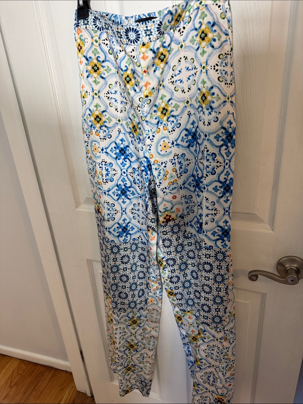 Zara Blue and White Floral-Print Lounge Pants with Green and Yellow Accents
